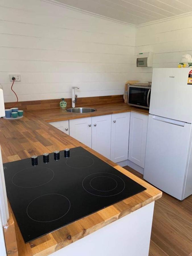 The Wandering Duck - Heritage Tiny House Strahan Bagian luar foto